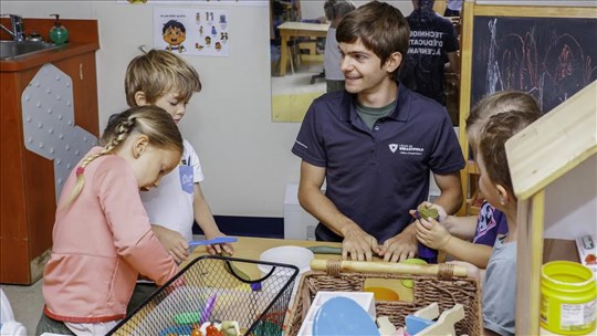 Cégep de Saint-Jérôme : campagne pour la mixité en éducation à l'enfance