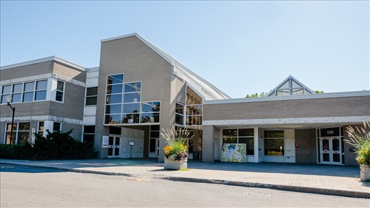 Acquisition du Centre culturel et communautaire Thérèse-De Blainville